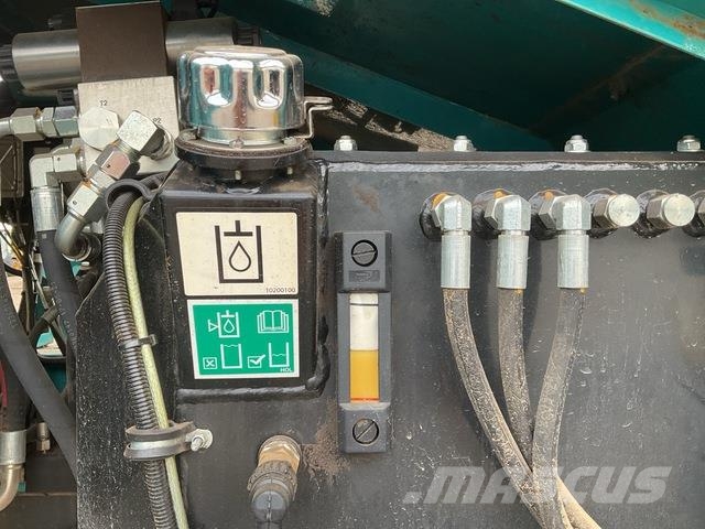 Powerscreen 1400X Screeners