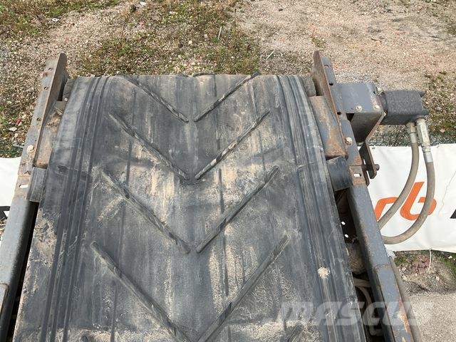 Powerscreen 1400X Screeners