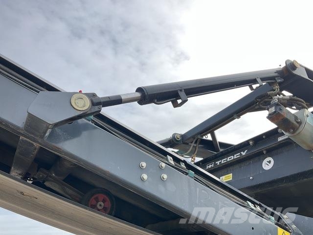 Powerscreen Trakpactor 260 Crushers