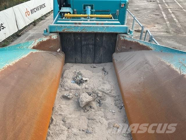 Powerscreen Trakpactor 260 Crushers
