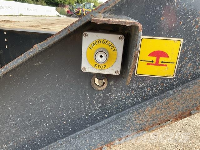 Powerscreen Trakpactor 260 Crushers