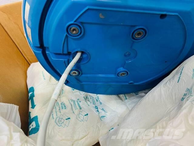 Quantity (2) Furuno RSB-0017 Marine Radar Radome 2 ワークボート/バージ/艀