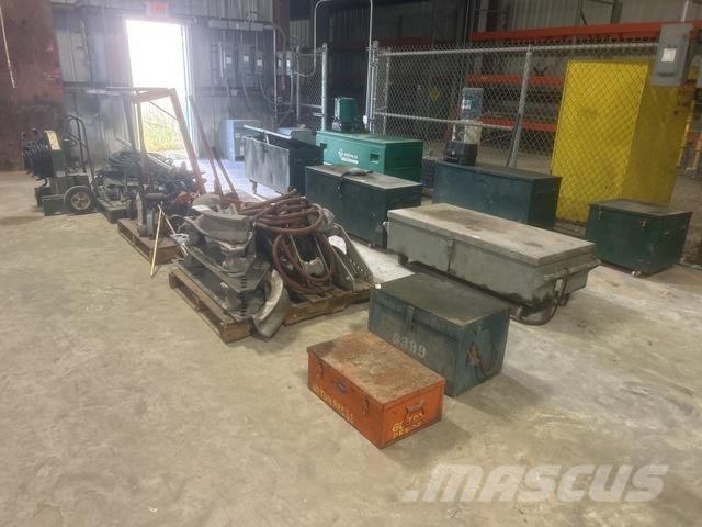 Quantity of (12) Pipe Bending Machine Strojevi za savijanje cevi