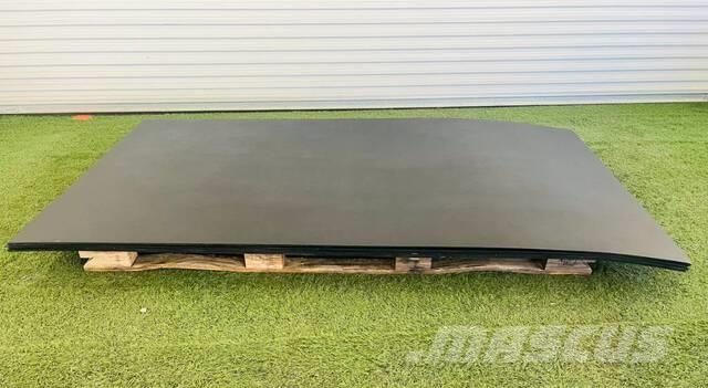 Quantity of (15) Starboard 4.5 ft x 8 ft Plastic S Maszyny budowlane - Inne