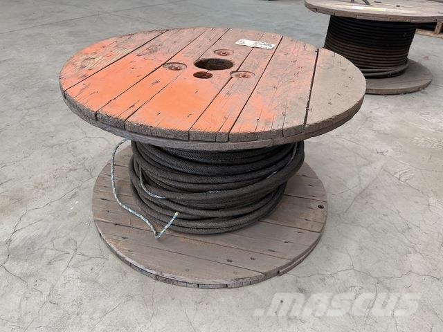 Quantity of 16 mm x 110 Wire Rope - Fits Humma Другие грузоподъемные машины