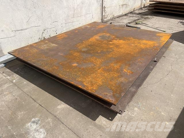  Quantity of (2) 2500 mm x 3000 mm Steel Plate 建筑机械-其他