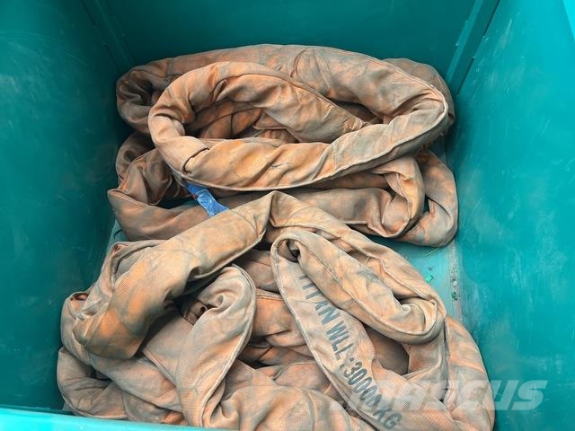 Quantity of (2) 30t x 8 m Soft Round Sling Other