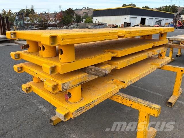 Quantity of (2) 4 ft x 12 ft (4 in Wall) Trench Sh Drilling equipment accessories and spare parts