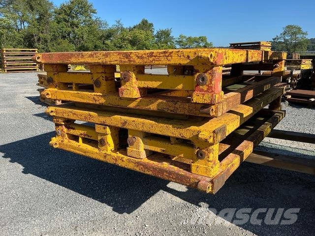 Quantity of (2) 6 ft x 10 ft (4 in Wall) Trench Sh Drilling equipment accessories and spare parts