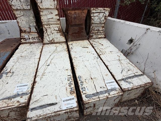  Quantity of 2 ft SD Arch Spreader Box Extensions Gradbeništvo - drugo