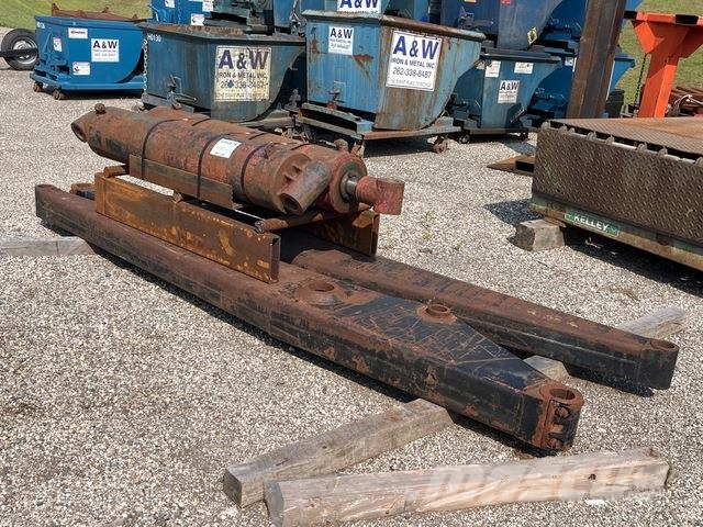 Quantity of (2) Hydraulic Lugger Lift Arms And Cyl Other components