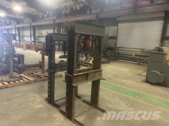  Quantity of (2) Shop Press 廃棄物圧縮機