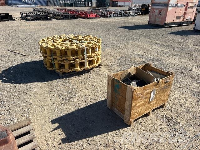 Quantity of (2) Track Rails Sonstige Baumaschinen