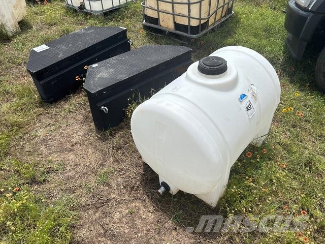  Quantity of (2) Tractor Supply Tool Boxes & (1) 65 Строителство - Други