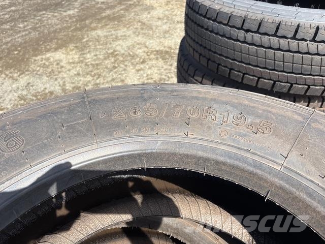 Quantity of (20) 285/70R19.5 Tyres (Unused) Muu