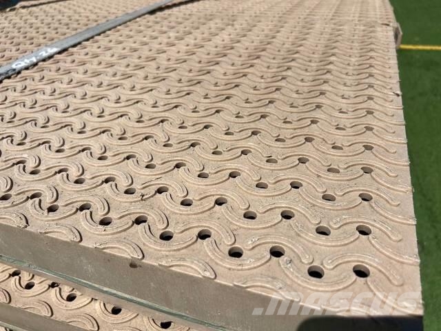 Quantity of (26) Bike Track 2 in Thick Modular Flo Строителство - Други