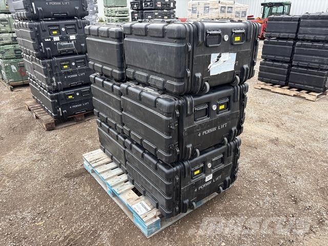  Quantity of (27) Military Grade Server Cases - 5U  일렉트로닉스