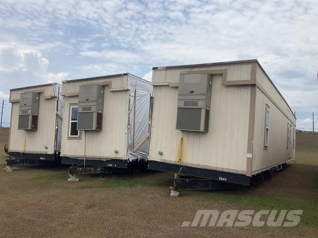 Quantity of (3) 56 ft x 32 ft 3 in Portable Quad/A Строителство - Други
