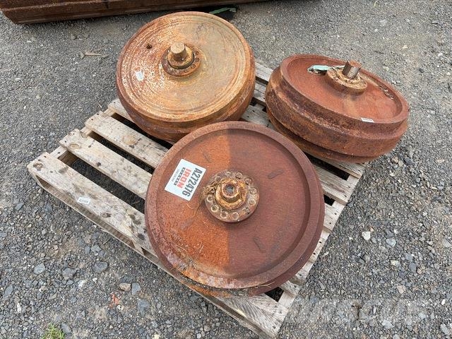 Quantity of (3) Idler - Fits Cat D6 Other components