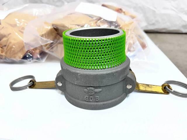 Quantity of (30) 3 in Quick Disconnect Camlock Fit Строителство - Други