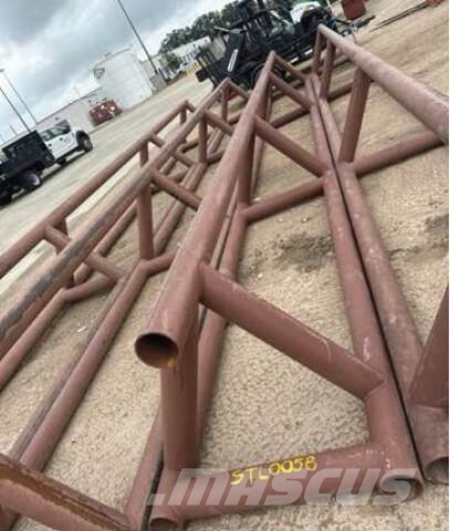  Quantity of 32 Global Kitting Tables / Pipe Racks Строителство - Други
