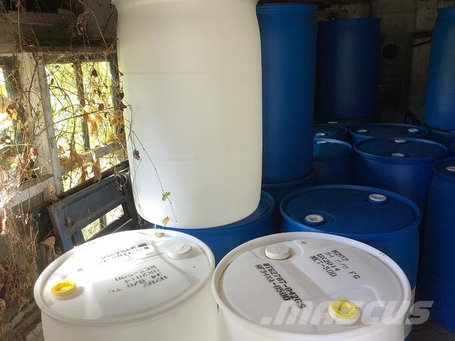 Quantity of (38) 55 gal Drums Sonstige Baumaschinen