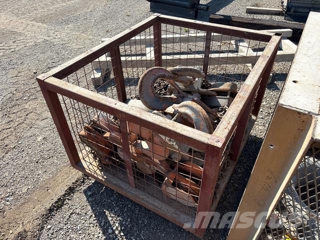 Quantity of (4) 15 ton Chainfall 起重机配件设备