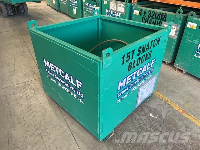 Quantity of (4) 15 ton Snatch Blocks w/22 mm Wire Ostali kranovi
