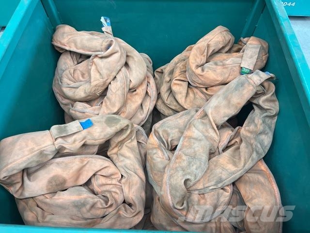 Quantity of (4) 30 t x 10 m Soft Sling Építőipar - Egyebek