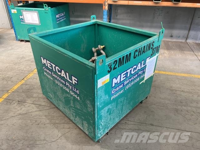 Quantity of (4) 32 mm x 3.7 m G80 Chain Slings Ostali kranovi