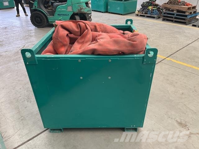 Quantity of (4) 80 t x 6 m Soft Sling Other