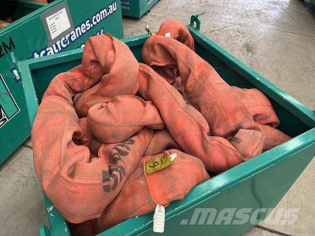 Quantity of (4) 80 t x 6 m Soft Sling Other