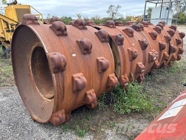 Quantity of (4) Trash Compactor Wheels - Fits Tras Ανταλλακτικά εξοπλισμού αποβλήτων/ανακύκλωσης και λατομείων