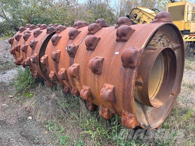 Quantity of (4) Trash Compactor Wheels - Fits Tras Ανταλλακτικά εξοπλισμού αποβλήτων/ανακύκλωσης και λατομείων