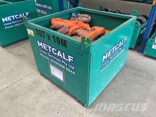 Quantity of (5) 30 t x 10 m Soft Sling Other