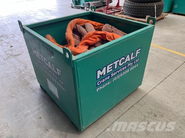Quantity of (5) 30 t x 10 m Soft Sling Other
