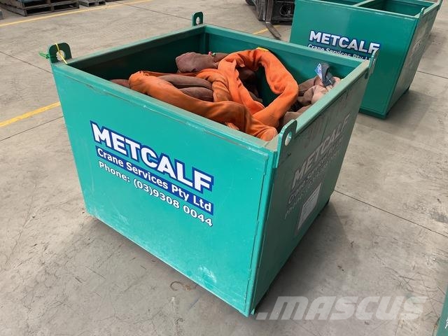 Quantity of (5) 30 t x 10 m Soft Sling Other