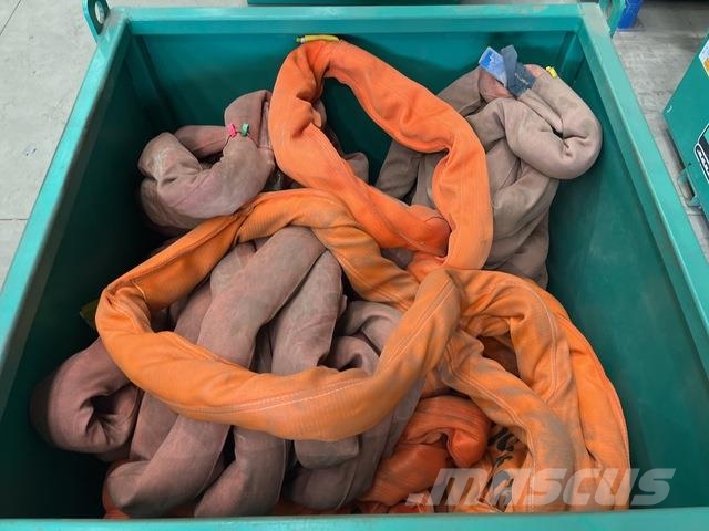 Quantity of (5) 30 t x 10 m Soft Sling Other