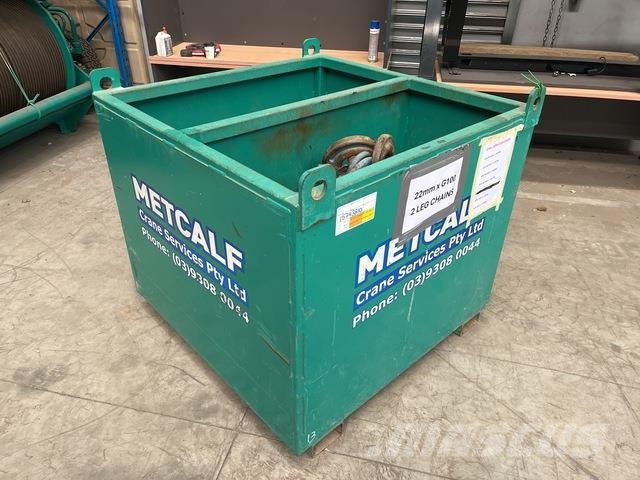Quantity of (6) 22 mm G100 2-Leg Chains Ostali kranovi
