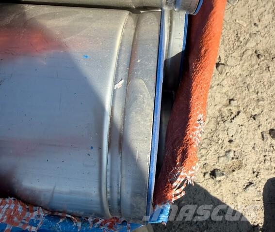  Quantity of (600) 6 in x 5.1 m Welded Stainless St Other