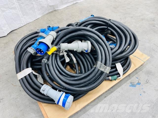  Quantity of (7) 60 Amp Pin & Sleeve Power Cables ( 건설 장비 - 기타