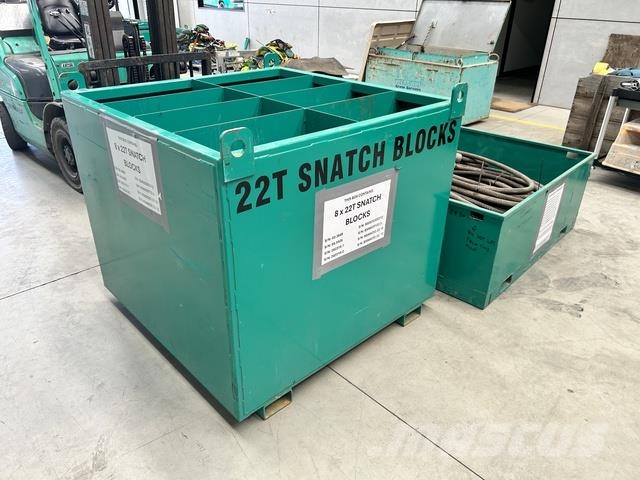 Quantity of (8) 22 ton Snatch Blocks Другие грузоподъемные машины