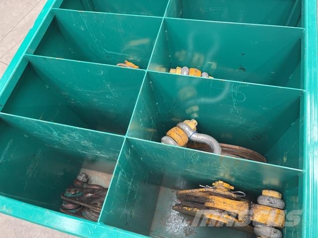 Quantity of (8) 22 ton Snatch Blocks Другие грузоподъемные машины