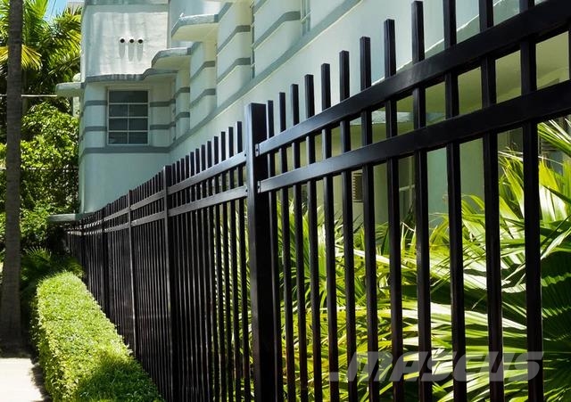  Quantity of 8 ft x 5 ft Powder Coated Fencing (Unu フェンス機材