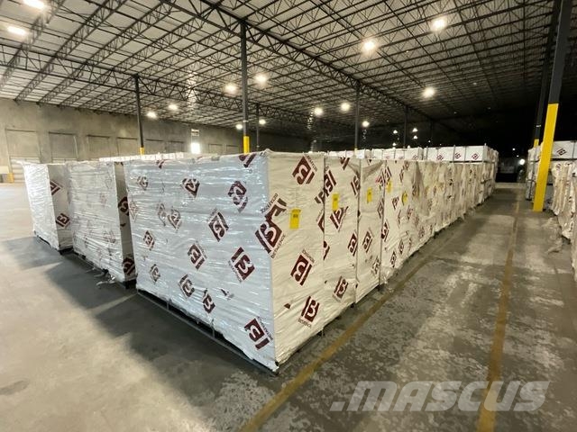  Quantity of 8 ft x 5 ft Powder Coated Fencing (Unu フェンス機材