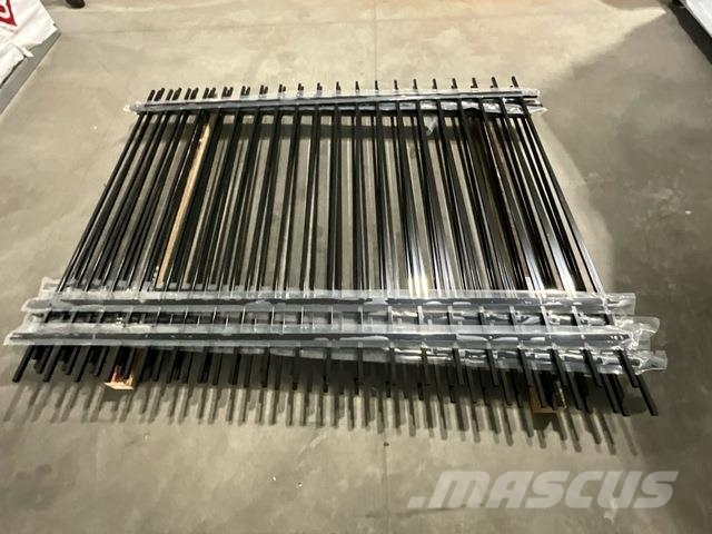  Quantity of 8 ft x 6 ft Powder Coated Fencing (Unu フェンス機材