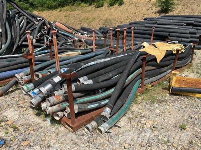  Quantity of (9) 4 in x 20 ft Discharge Hose & (178 Andre komponenter