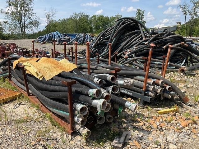  Quantity of (9) 4 in x 20 ft Discharge Hose & (178 Andre komponenter