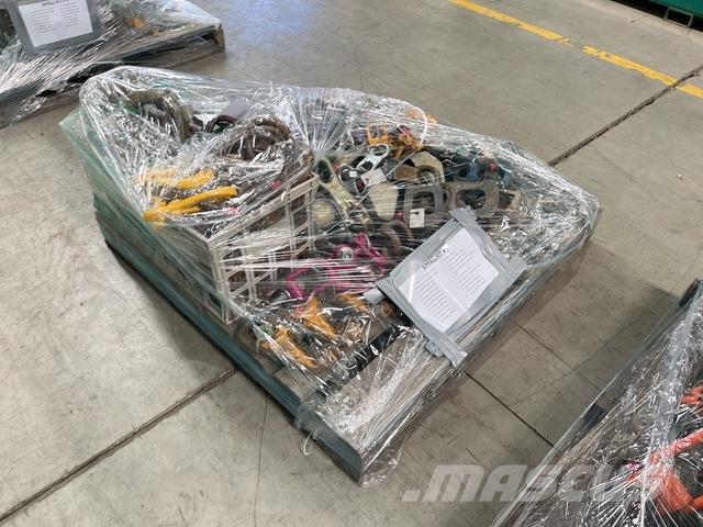 Quantity of Assorted Rigging Sonstige Baumaschinen