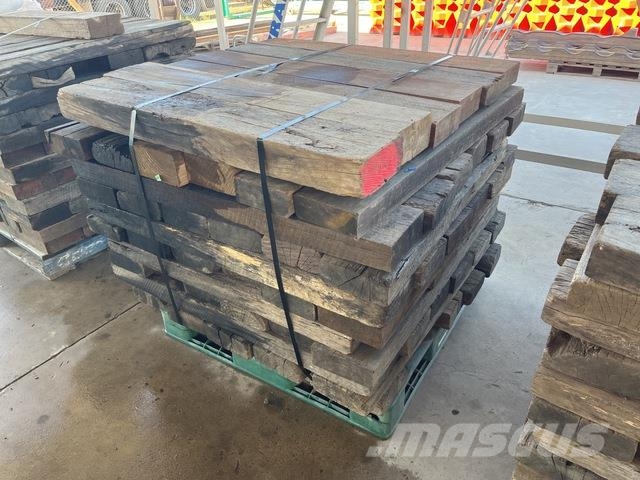 Quantity of Crane Outrigger Hardwood Timbers Други кранове/вишки